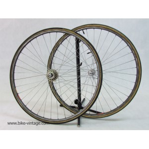 Campagnolo Gran Sport Radsatz mit campy Schnellspanner Mavic GP 4 felgen 6 fach dura ace retro