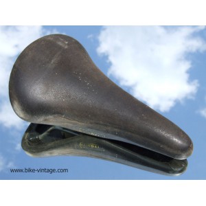 for sell vintage leather saddle Italia for single speed track road